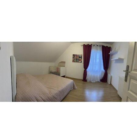 Maison 5 Mn Gare Sncf Бурж Екстериор снимка